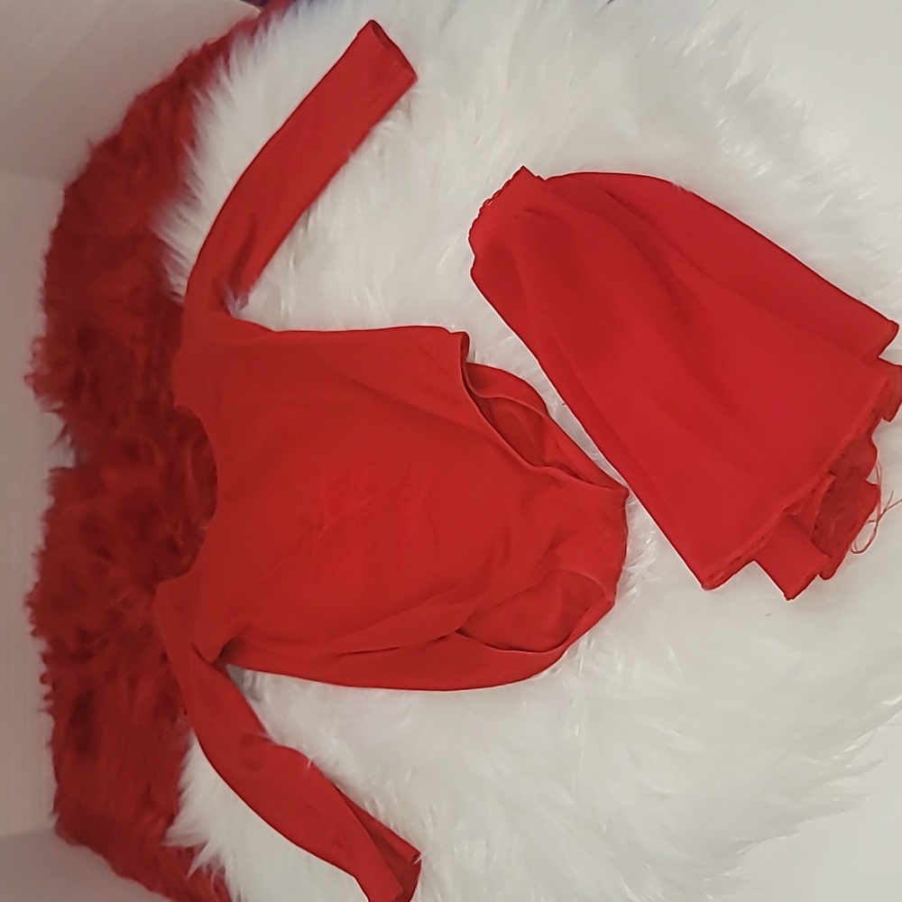 Pre loved Super Cute 2 Piece Red leotard with skirt size small 😍